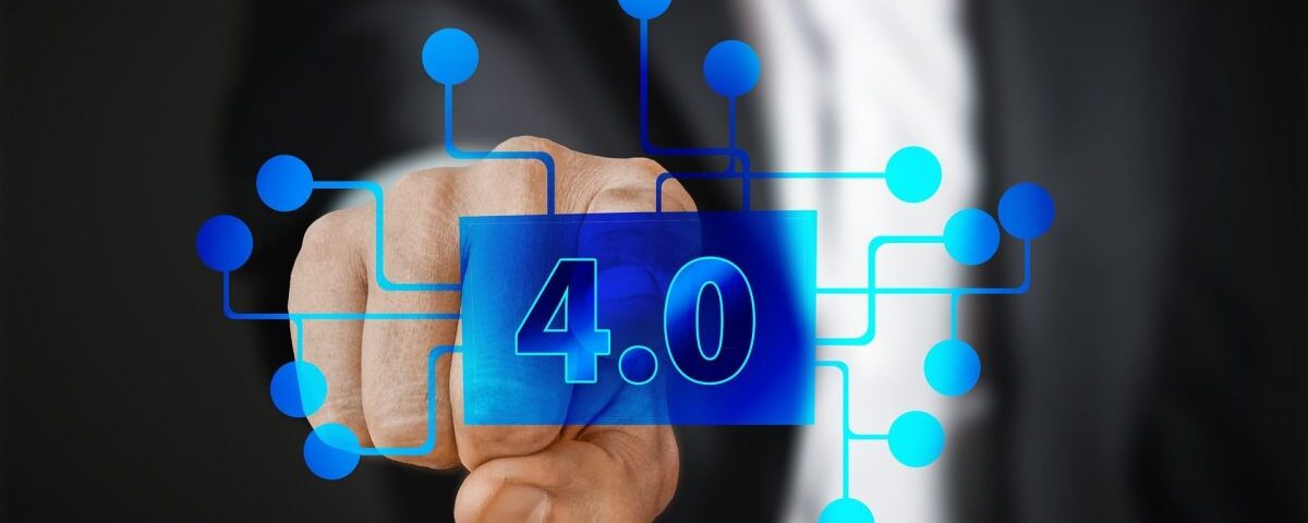 Imagem com o numero 4.0 em azul e imagem de um homem ao fundo